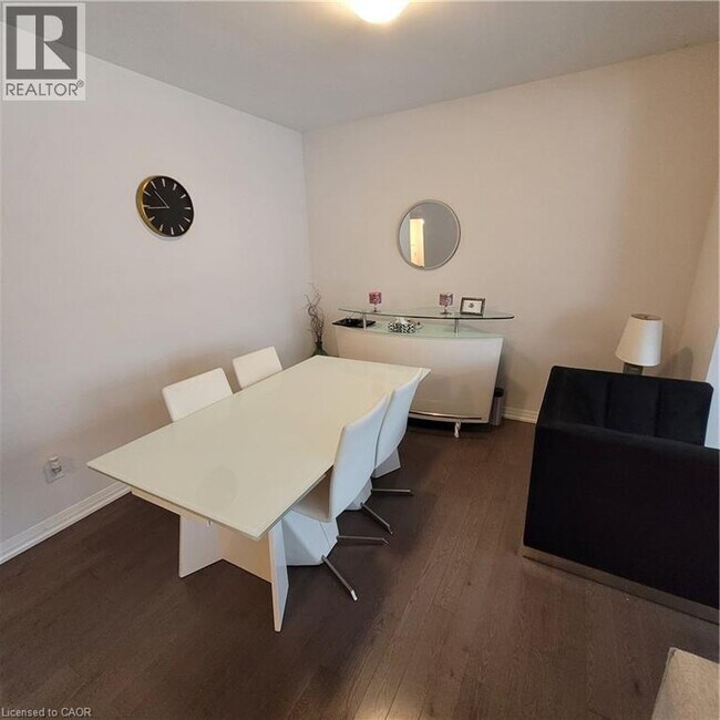 Photo du bâtiment - 95 Fairey Cres