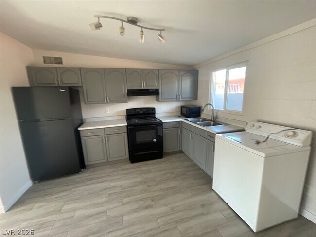 Foto del edificio - 2107 Statz St