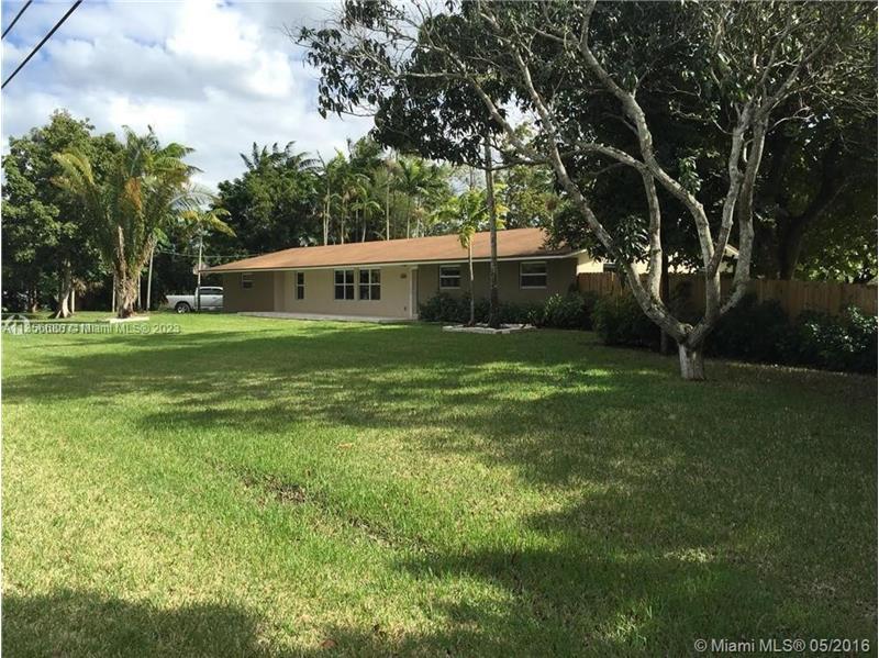 11901 NW 2nd St, Plantation, FL 33325 Condo for Rent in Plantation