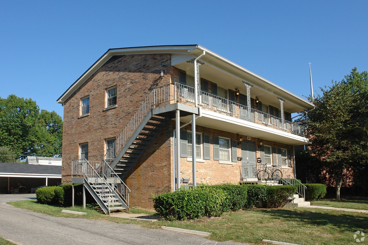 Primary Photo - 300 Duke Rd