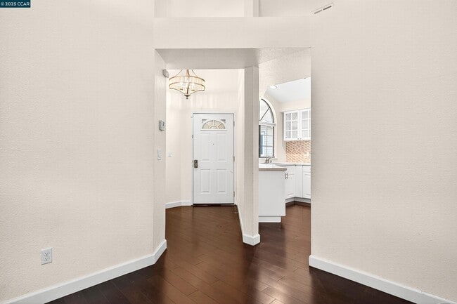 Building Photo - 1202 Devonwood