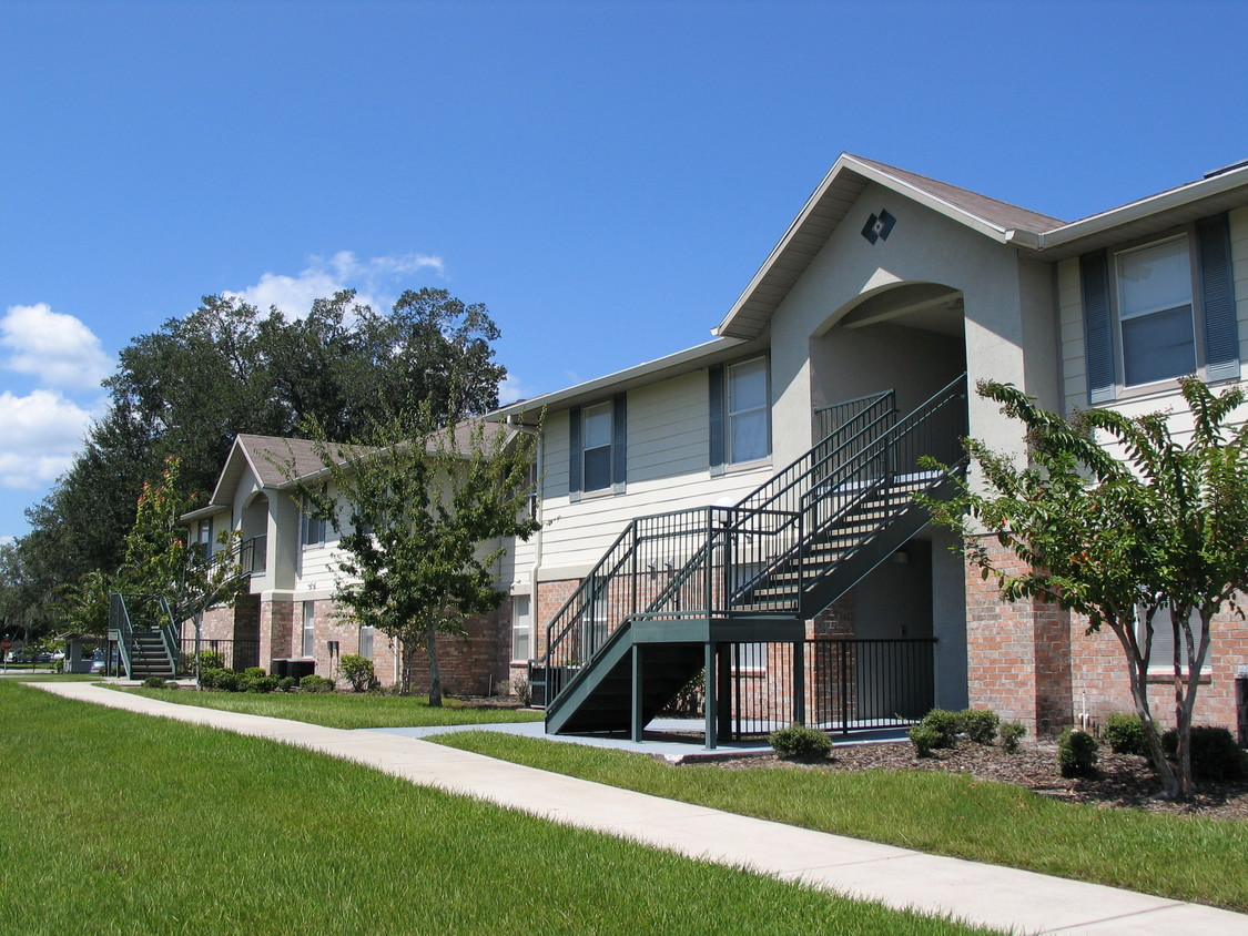 Primary Photo - Kensington Apartments