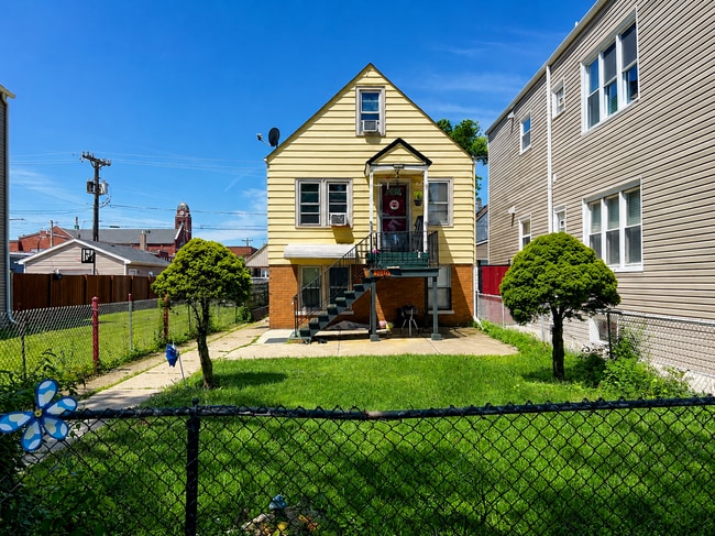 Building Photo - 1440 S 49th Ave