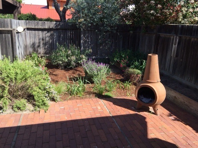 Building Photo - Rare opportunity to live in Village Homes!