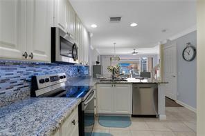 Foto del edificio - 28467 Villagewalk Blvd