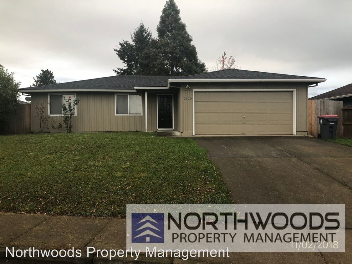 3 br, 2 bath House 2620 Terrmont st. House for Rent in White City