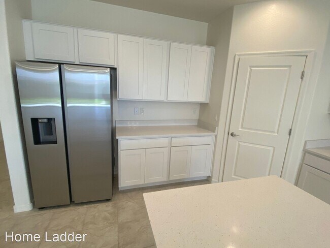 Building Photo - 5 br, 3 bath House - 1139 E Westwood Dr
