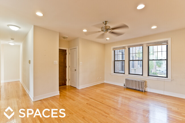Building Photo - 2617 W Berwyn Ave