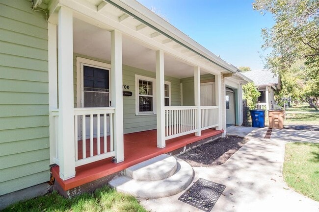 Building Photo - 4700 Evans Ave