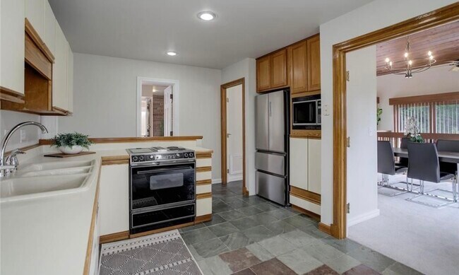 Foto del edificio - 14810 Herring Rd