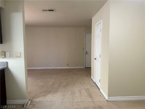 Building Photo - 5350 River Glen Dr