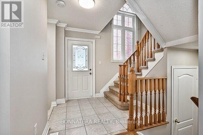 Photo du bâtiment - 2399 Newcastle Crescent