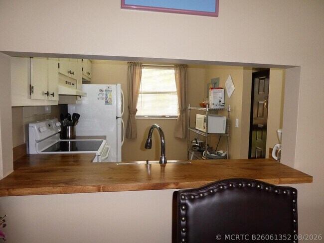 Foto del edificio - 7209 Golf Colony Ct