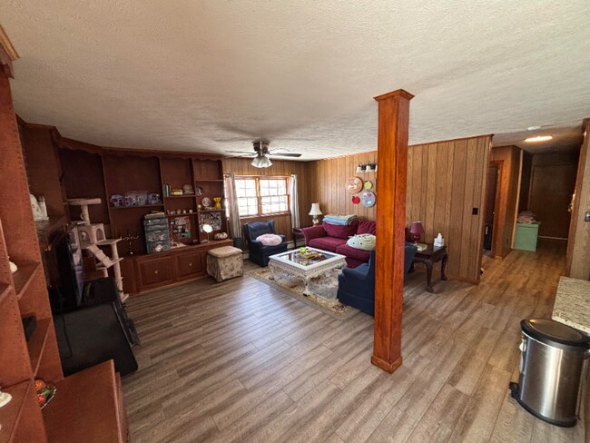 Foto del edificio - 181 Nathan's Ln