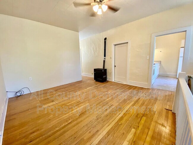 Foto del edificio - 912 13th St