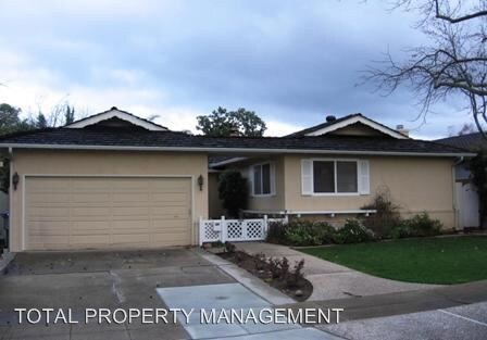 Foto principal - 3 br, 3 bath House - 5536 FERN DR