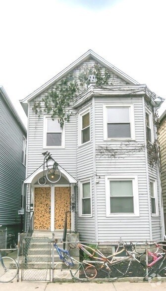 Building Photo - 3031 W Lyndale St