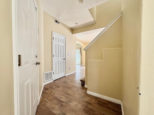 Building Photo - Quiet Living Meets Convenience – 3 Bed Home with 2-Car Garage & Private Backyard