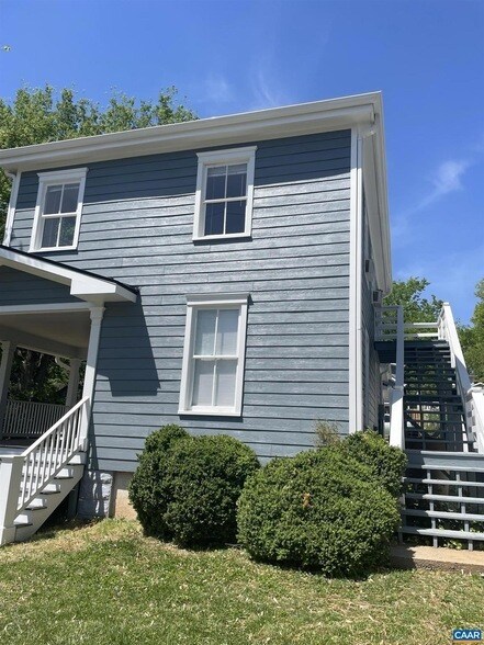 Building Photo - 213 Douglas Ave