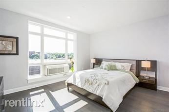 Building Photo - 2 br, 2 bath  - 2 Cliveden St