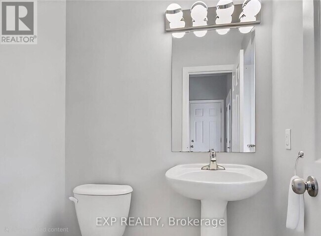 Building Photo - 634 Paul Métivier Dr.