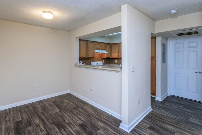 Building Photo - Village at the Creek Apartments
