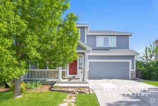Building Photo - 4880 Mt Princeton St
