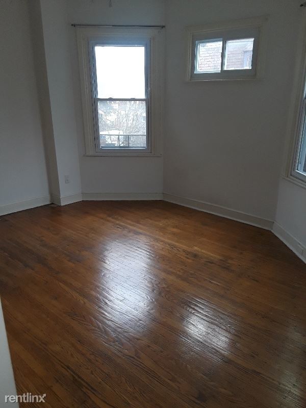 Building Photo - 4244 Spruce St