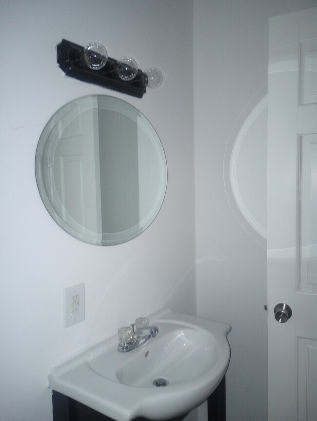 Foto del edificio - 209 E Wisconsin St