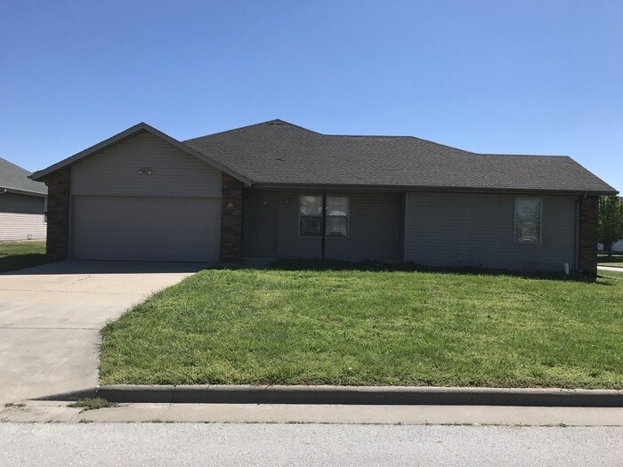 408 Apache, Clever, MO 65631 House Rental in Clever, MO