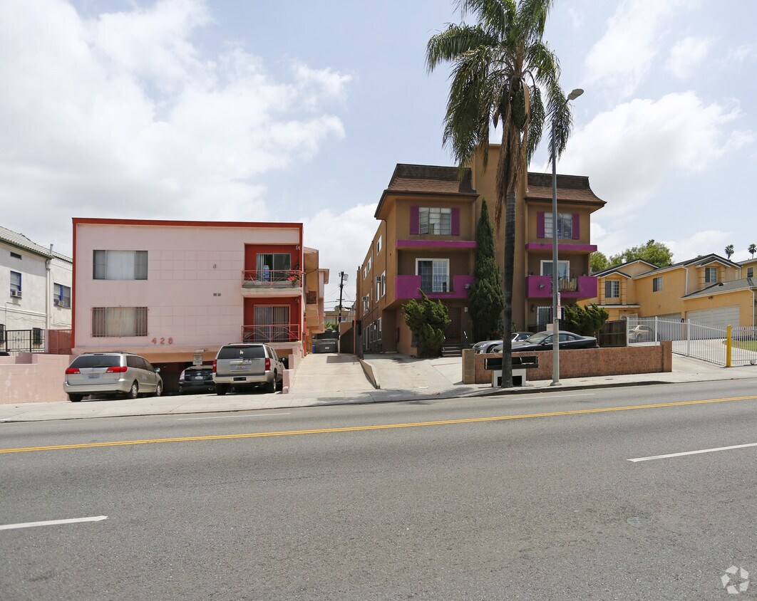 Foto del edificio - 430 S Wilton Pl