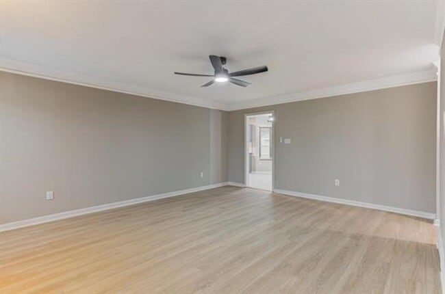 Foto del edificio - 7105 Santa Cruz Dr