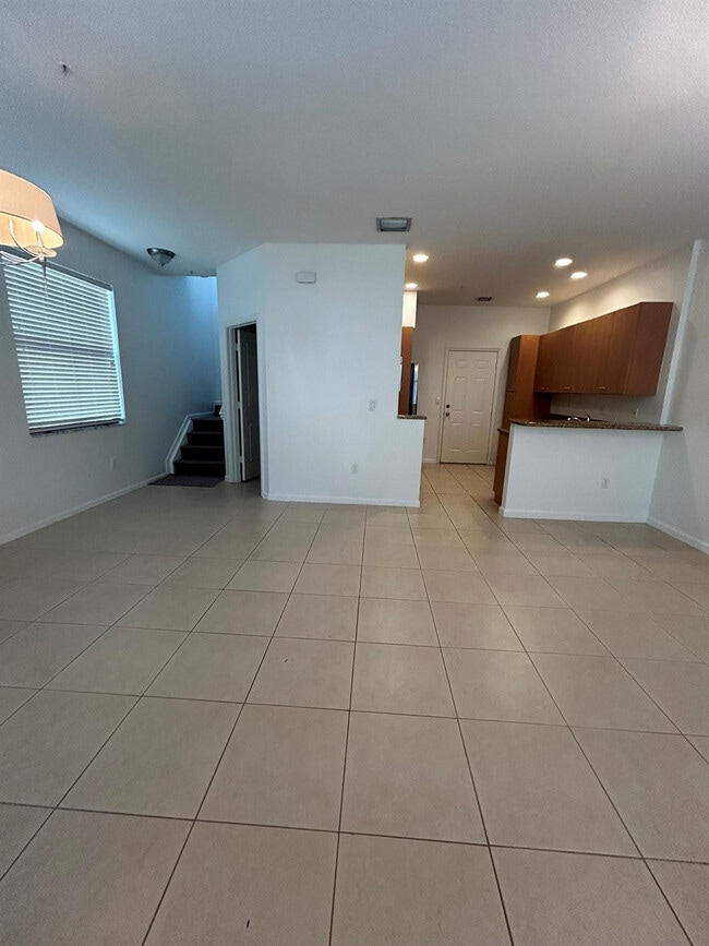 Foto del edificio - 12620 NW 32nd Ct