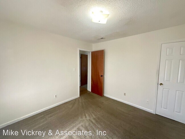 Building Photo - 2 br, 1 bath House - 2114 Vandivere Rd B
