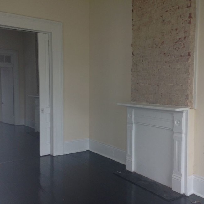 Building Photo - 3604 Baronne St