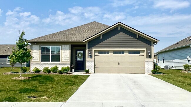 Foto del edificio - 6254 Cypress Ct