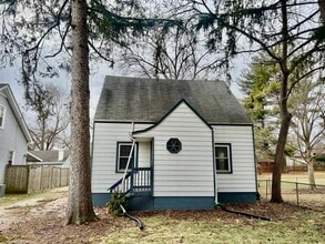 Building Photo - 28W791 Batavia Rd