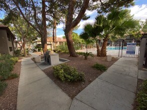 Building Photo - 2606 S Durango Dr