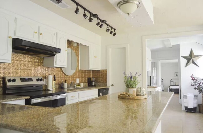 Foto del edificio - 2369 Apache Dr