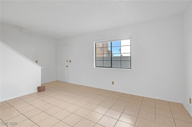 Foto del edificio - 7030 Burcot Ave