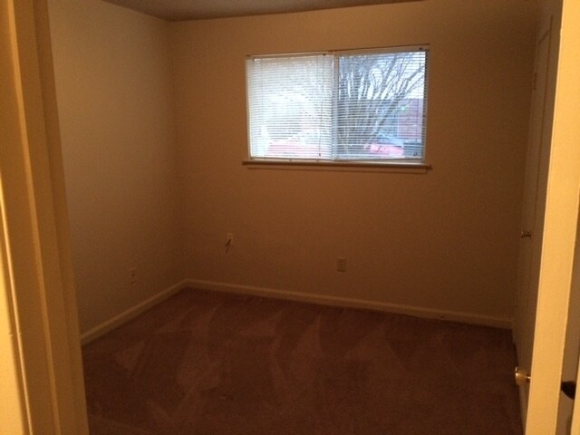 Building Photo - 3036 Lynchburg St