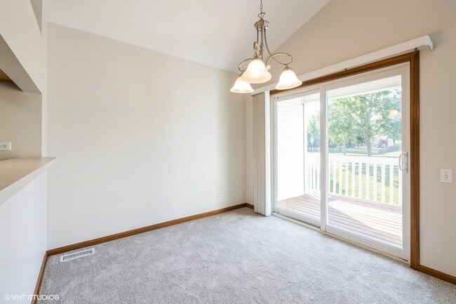 Building Photo - 2424 Dawson Ln