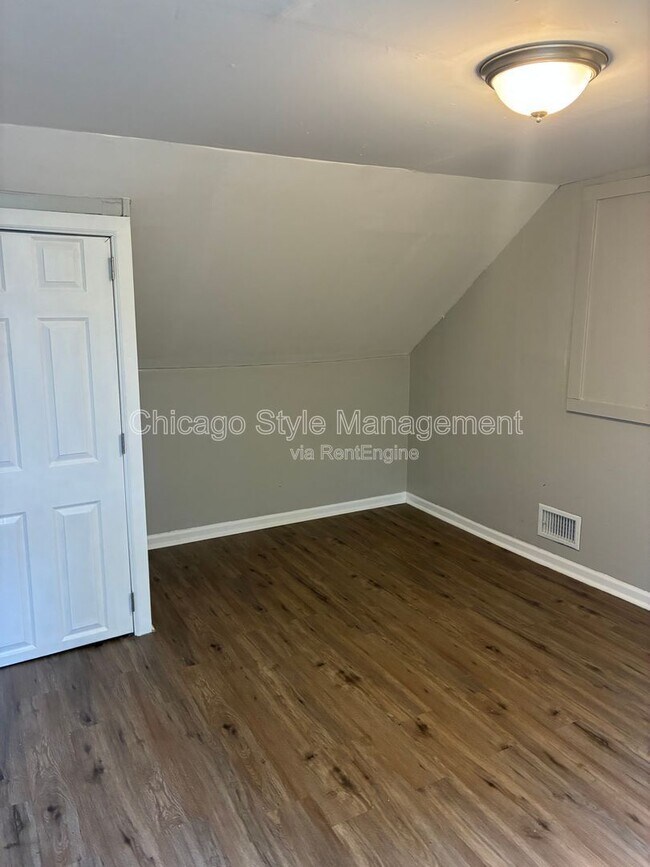 Foto del edificio - 9713 S Oglesby Ave