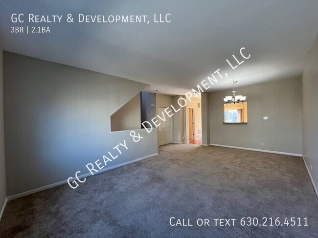 Building Photo - ***3 BDRM / 2.5 BTHS / 2.5 CAR GARAGE / 9 ...