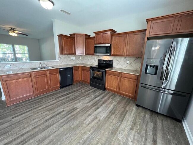 Building Photo - 4615 Tradd Cir