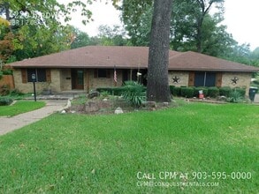 Building Photo - 4220 Birdwell Dr