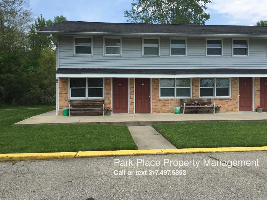 Primary Photo - 860 N Lincoln St