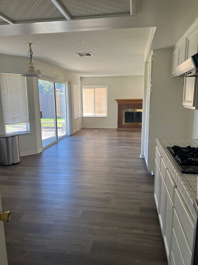 Foto del edificio - North Oxnard Single Family Home