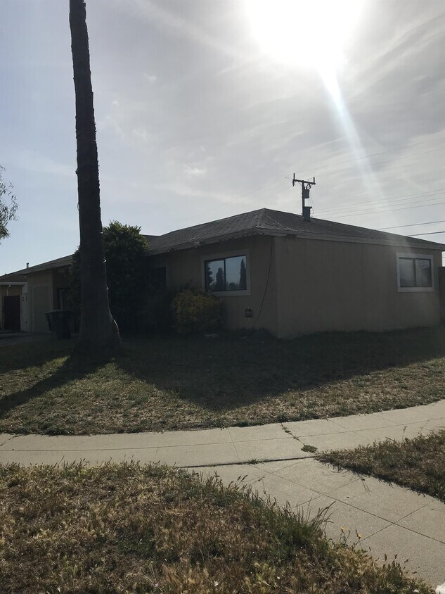 1259 Ramona Ave, Salinas, CA 93906 House Rental in Salinas, CA