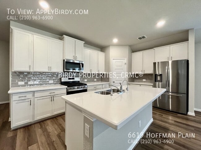 Building Photo - *4-bed, 2-bath Home on Far Westside of San...